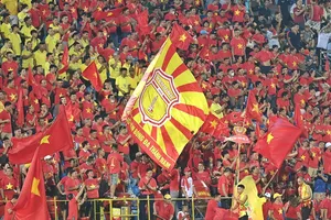 Bầu không khí cuồng nhiệt của sân Thiên Trường ở trận Việt Nam - Palestine. 