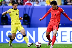 Son Heung-min cùng các tuyển thủ Hàn Quốc bị Malaysia cầm hòa. ẢNH: AFC 