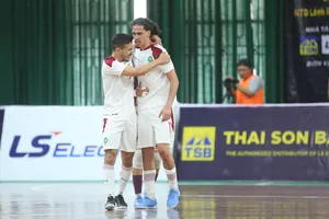 Các cầu thủ Morocco giành chức vô địch Giải futsal giao hữu quốc tế 2024 tổ chức ở TPHCM.