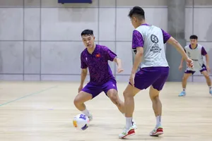 Buổi tập cuối cùng của đội tuyển futsal Việt Nam trước trận ra quân gặp Myanmar. ẢNH: TÂM HÀ