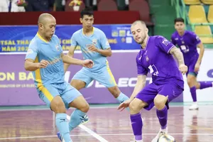 Anderlecht (áo tím) ghi đến 12 bàn thắng vào lưới Khánh Hòa. ẢNH: ANH TRẦN 