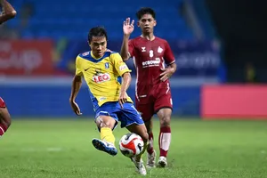 Ngôi sao của bóng đá Thái Lan Chanathip không thể giúp BG Pathum United có chiến thắng ở trận ra quân Cúp các CLB Đông Nam Á 2024-2025. 