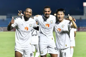 Niềm vui chiến thắng của các cầu thủ Bình Định.