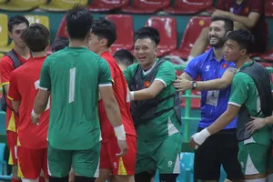 Đội tuyển futsal Việt Nam tạo tiếng vang khi thắng đội tuyển hạng 7 thế giới là Kazakhstan. 