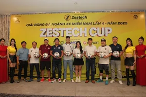 Giải bóng đá ngành xe miền Nam năm 2025 quy tụ 16 CLB tham dự. ẢNH: TÂM HÀ 