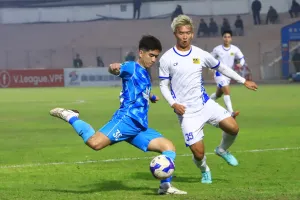 Hòa Bình đẩy Huế xuống vị trí cuối bảng sau trận "chung kết ngược". 