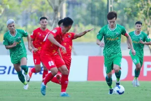 Tiền đạo Thanh Bình (bên trái, ngoài cùng) sẽ chia lửa tấn công cùng Hoàng Đức. ẢNH: VPF 