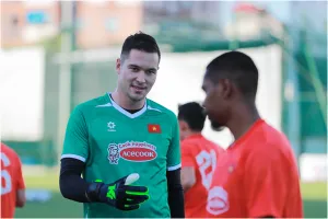 Nguyễn Filip với 1m92 là tuyển thủ Việt Nam cao nhất. ẢNH: NHẬT ĐOÀN 