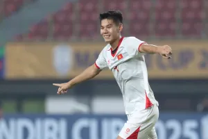 Nguyễn Hiểu Minh ăn mừng bàn thắng ghi cho U23 Việt Nam. ẢNH: ANH KHOA 