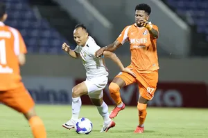 Trọng Hoàng vẫn là thủ lĩnh của Hà Tĩnh trong giai đoạn khởi đầu khó khăn. ẢNH: PHI HẢI 