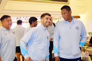 U23 Singapore là đội khách có mặt muộn nhất tại Phú Thọ để chuẩn bị dự vòng loại Giải U23 châu Á 2026. ẢNH: NHẬT ĐOÀN 