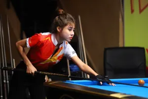 Nữ cơ thủ Đinh Thị Thanh Nga tham dự Box Billiards Mixed Doubles Open 2025. ẢNH: TÂM HÀ 