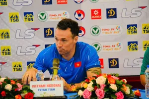 HLV Diego Giustozzi tự tin vào năng lực của các tuyển thủ futsal Việt Nam. ẢNH: ANH TRẦN