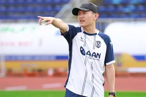 HLV Phan Như Thuật chính thức chia tay SLNA. ẢNH: CLB 