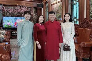 Dàn tuyển thủ Việt Nam hạnh phúc bên gia đình ngày đầu năm mới