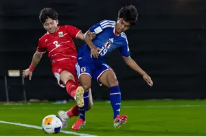 U17 Indonesia (áo đỏ) trượt vé dự U17 World Cup 2026. ẢNH: AFC 