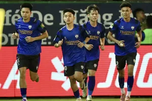 Đội Thanh Niên TPHCM thua 0-8 trong ngày rớt hạng Nhì