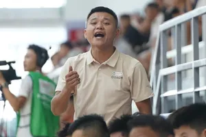 HLV Khổng Đình Hùng chia tay Sahako FC để tiếp quản CLB futsal Trẻ TPHCM. ẢNH: QUỐC KHANH