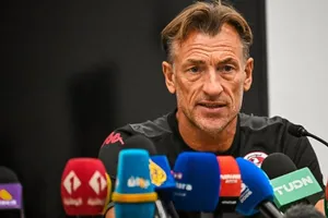 Liên đoàn Bóng đá Tunisia (FTF) tổ chức họp báo ra mắt tân HLV Herve Renard. ẢNH: FTF 