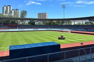 Sân Kuala Lumpur đang hoàn thiện những bước cuối cùng trước trận bán kết lượt đi ASEAN Cup 2026 giữa Malaysia - Việt Nam. ẢNH: TÂM HÀ 