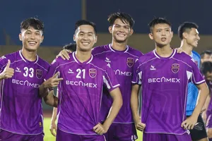 Becamex TPHCM đối diện với nhiều áp lực trong cuộc đua thăng hạng V-League. ẢNH: CLB 