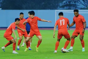 Đội trưởng Nguyễn Hoàng Đức trở lại tập luyện cùng đội tuyển Việt Nam. ẢNH: TÂM HÀ