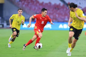 Nguyễn Hai Long đã có trận đấu đầy nỗ lực trước Malaysia. ẢNH: TÂM HÀ