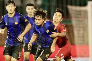 Các cầu thủ HAGL đối diện áp lực chiến thắng trước Đà Nẵng. ẢNH: VPF