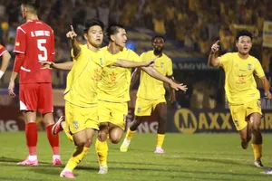 Các cầu thủ SLNA giữ chuỗi thành tích bất bại từ đầu mùa giải 2026-2027. ẢNH: VPF 