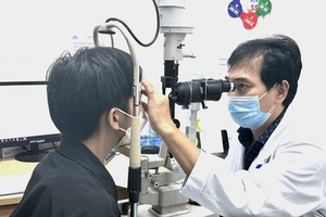 近视是学生中最常见的屈光不正。