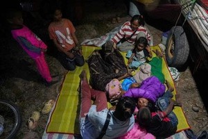 柬泰冲突已致数十万边境居民逃离家园