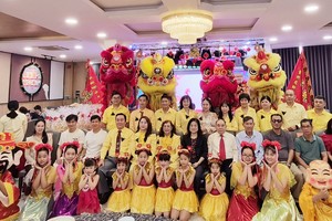 新慈念外語中心年终总结暨奖励优秀学生