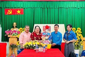 堤岸坊探访市华语成人教育中心。