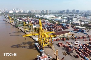 西贡港股份公司的新顺港。