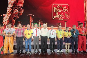 胡志明市国际南狮锦标赛开幕。