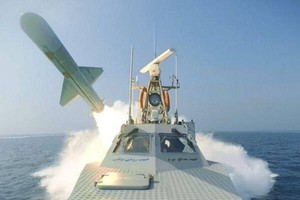 2026年2月伊朗在霍尔木兹海峡举行的一次海军演习 