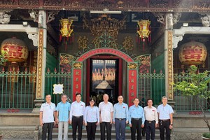 市红十字会探访穗城会馆。