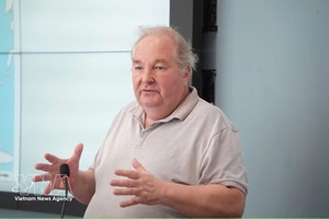 俄罗斯专家、教授、科学博士德米特里·瓦伦蒂诺维奇·莫西亚科夫。