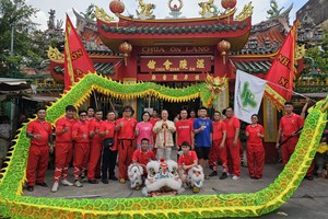 仁义堂前往温陵会馆（观音庙）举行传统祈福启运仪式合照。