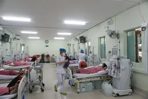 在胡志明市大水镬医院接受血液透析治疗的患者。