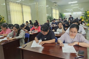 朱文安职业教育暨成人教育中心华语分校举行汉字书写大赛。图：心雨