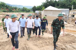 政府副总理黎成龙指示督促及时克服自然灾害造成的后果