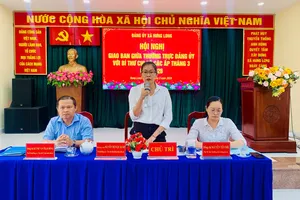 Sáng 19-3, tại Hội trường UBND xã Hưng Long, Thường trực Đảng ủy xã tổ chức hội nghị giao ban định kỳ tháng 3-2026 với cấp ủy các chi bộ ấp trên địa bàn.