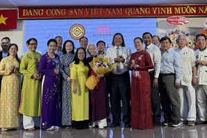 Ban chấp hành Hội di sản văn hóa TPHCM nhiệm kỳ I (2026- 2031) ra mắt đại hội.