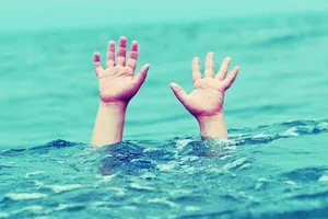 2 anh em song sinh đuối nước tử vong thương tâm