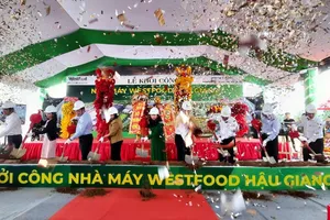 Quang cảnh lễ khởi công