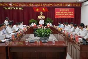 Quang cảnh buổi họp