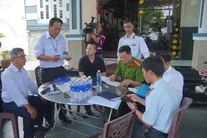 Đoàn công tác liên ngành tỉnh Hậu Giang kiểm tra tại cơ sở Dững - Nga (huyện Phụng Hiệp, tỉnh Hậu Giang)