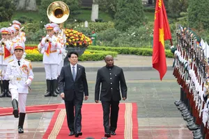 Chủ tịch nước Lương Cường chủ trì lễ đón và hội đàm với Tổng thống Burundi