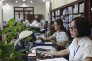 Đến giữa tháng 10, thu cân đối đạt hơn 2 triệu tỷ đồng, vượt 2,4% dự toán